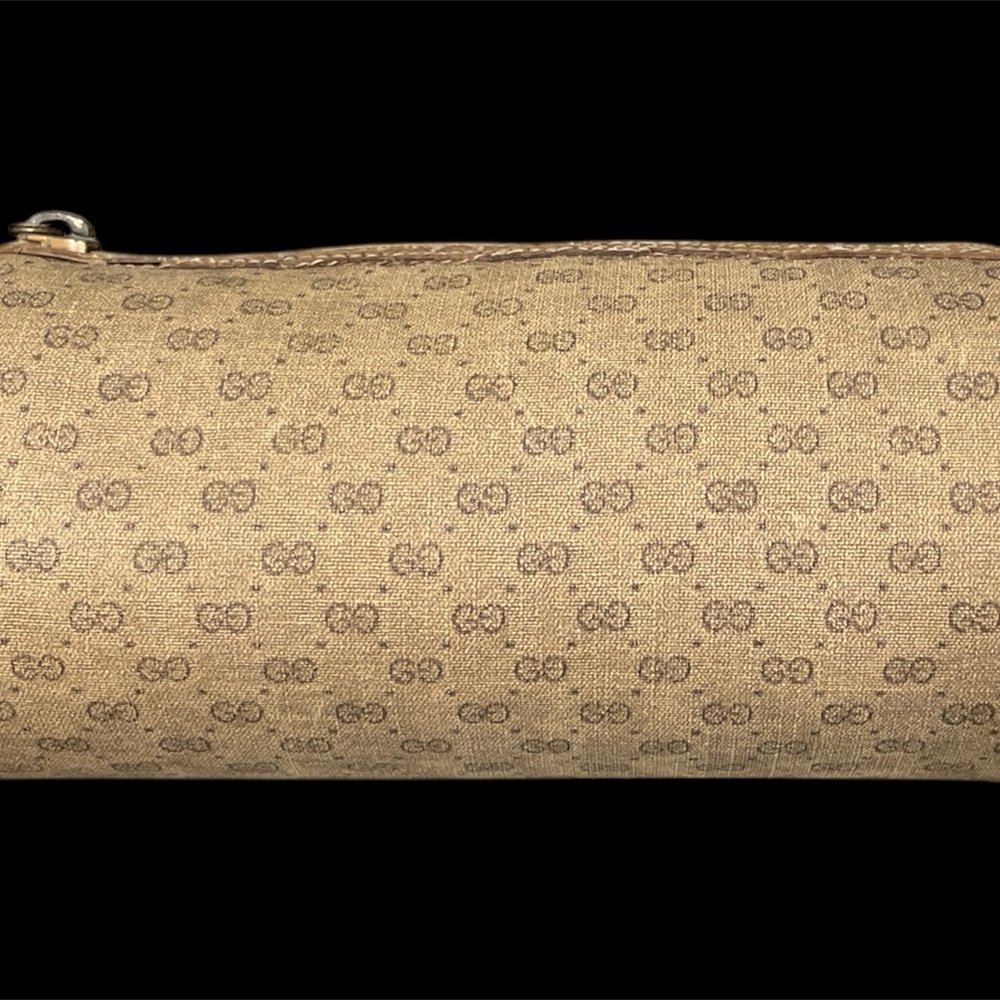 Authentic Gucci cosmetics cylinder pouch